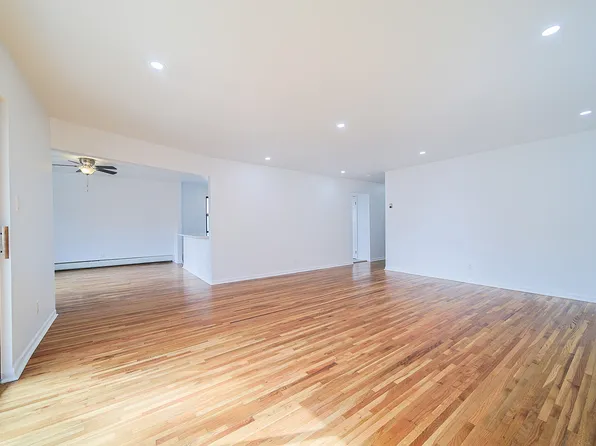 93 Myrtle Avenue image 19 of 35