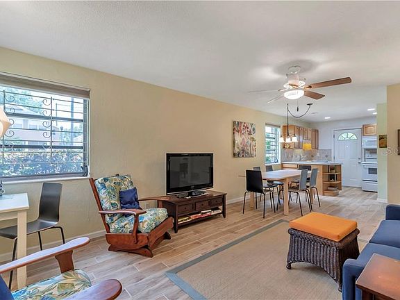 3rd image of 527 9th Ave N APT 15