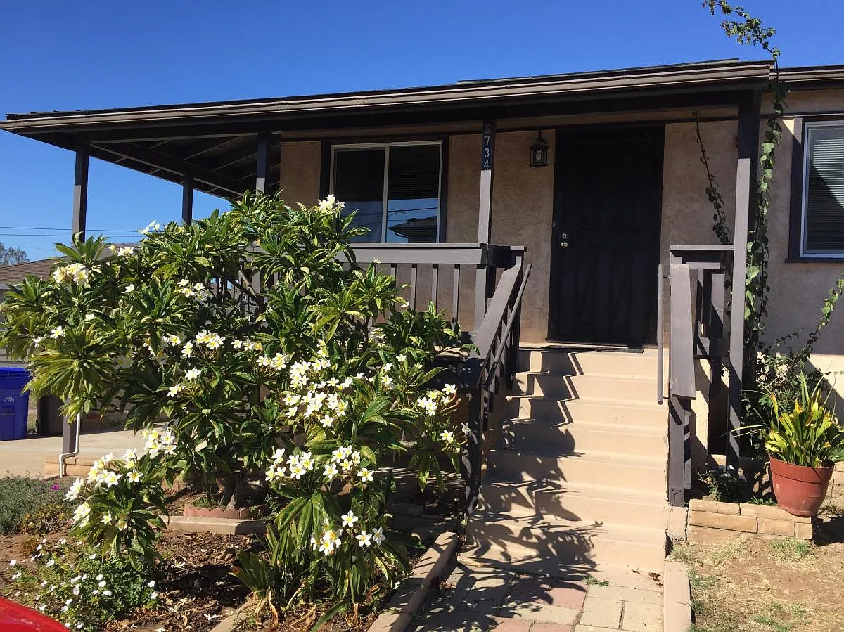 2 bed, 1000 sqft, $3,400 — Photo 1