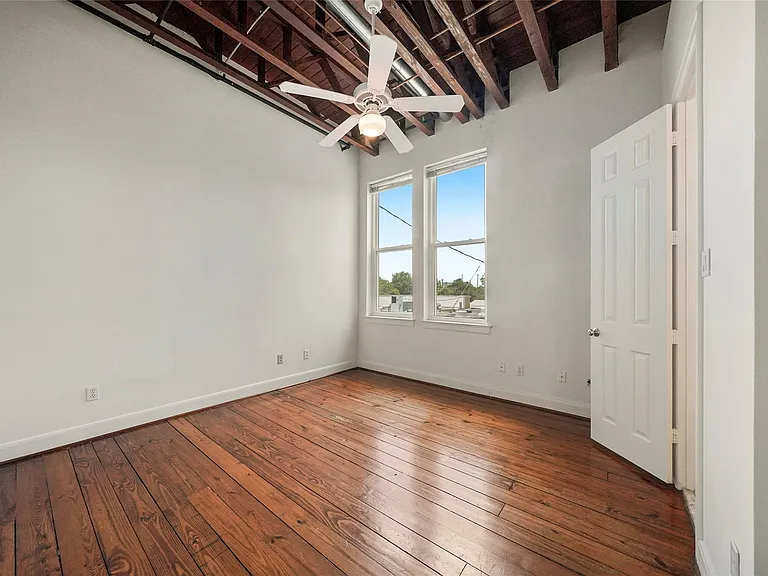 1514 Stanford St — Photo 30