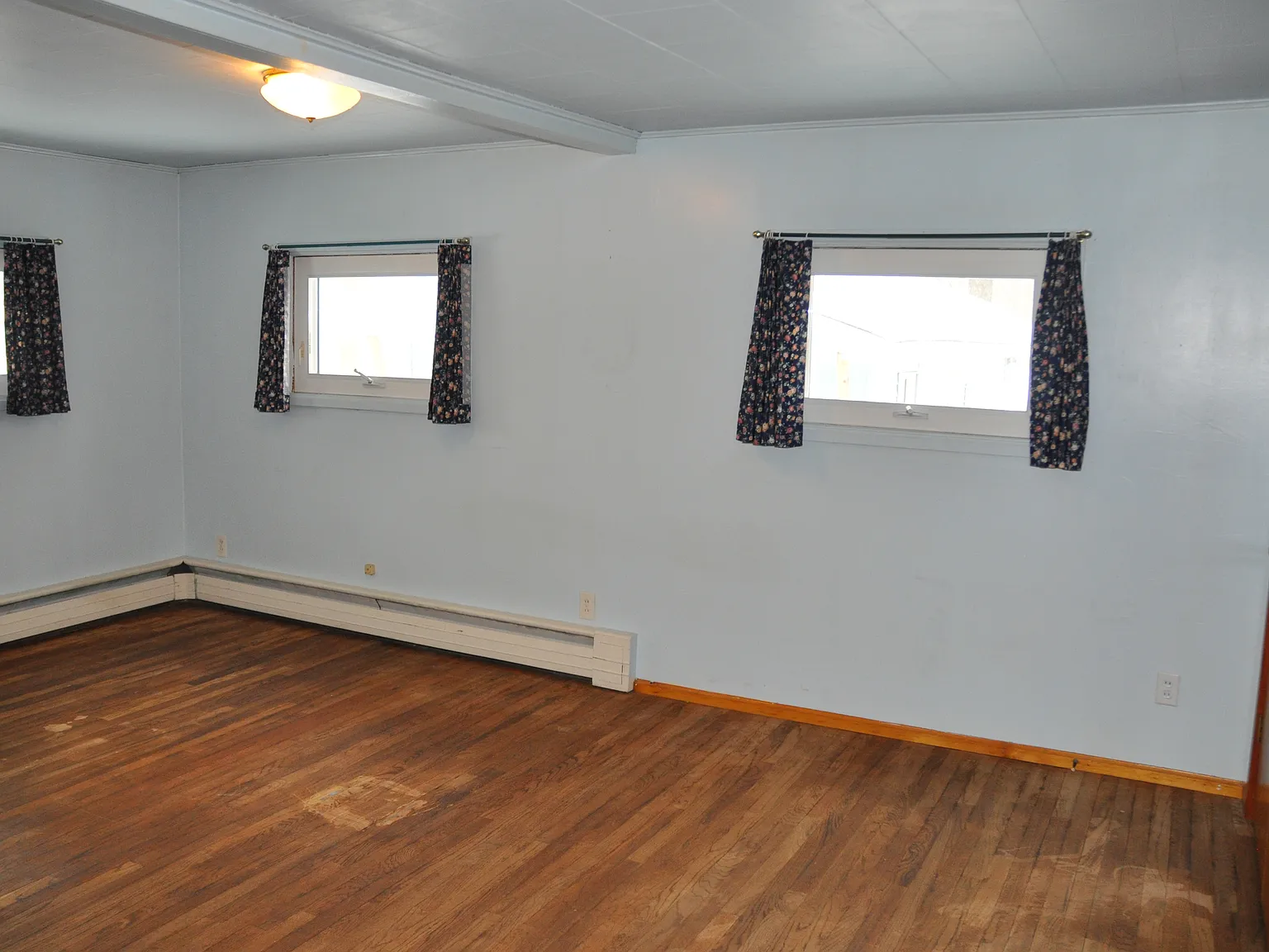 2 bed, 1064 sqft, $1,300 — Photo 2