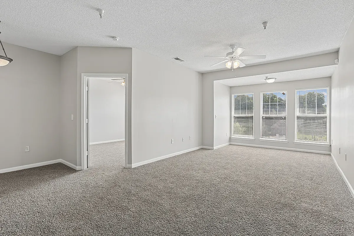 Heritage Station Apartments — Photo 2