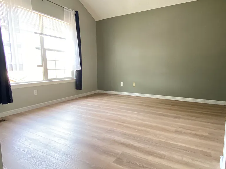 457 Rolling Hills Dr — Photo 8