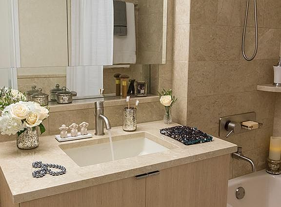 5th image of 330 W 39th St APT 14F