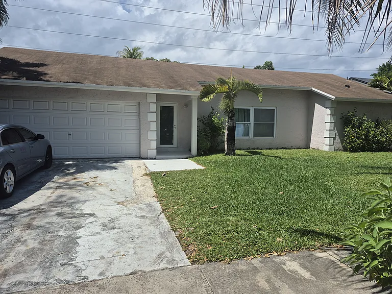 1543 N Bluebird Ln — Photo 8