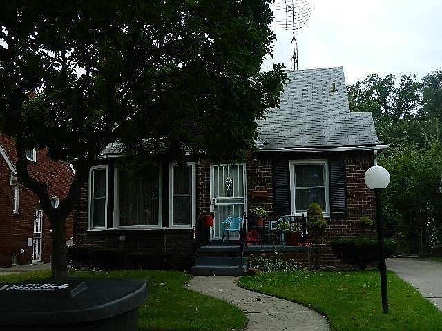 1st image of 18643 Birwood St