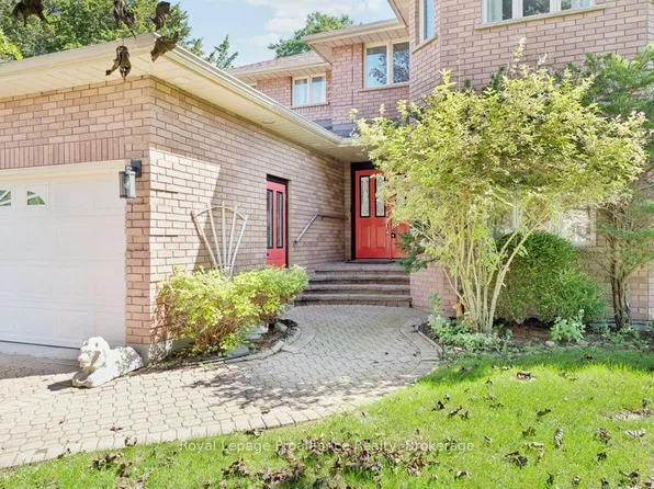 6 Bridlewood Ln, Quinte West, ON K8V 6N4