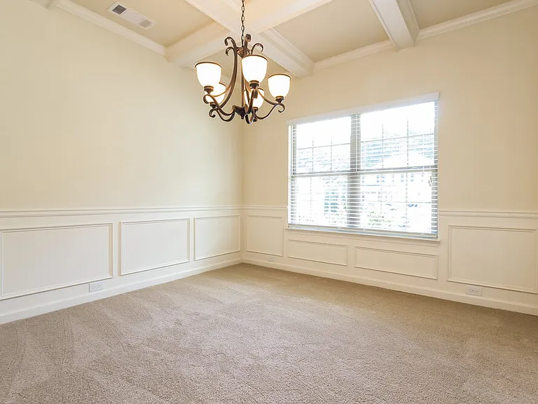 639 Ocean Ave — Photo 4