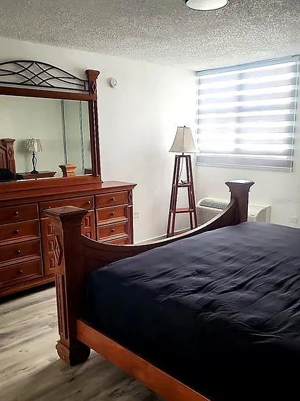 7 Earle #901 — Photo 10