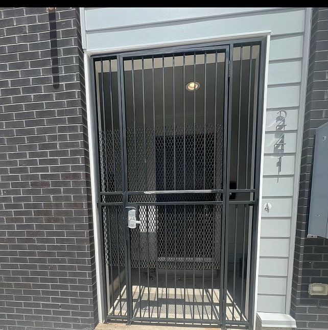 1st image of 241 W Oxford St #A