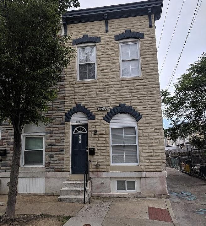 2701 Jefferson St front of the property