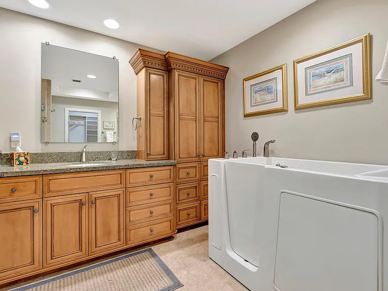 2704 Captains Way — Photo 22