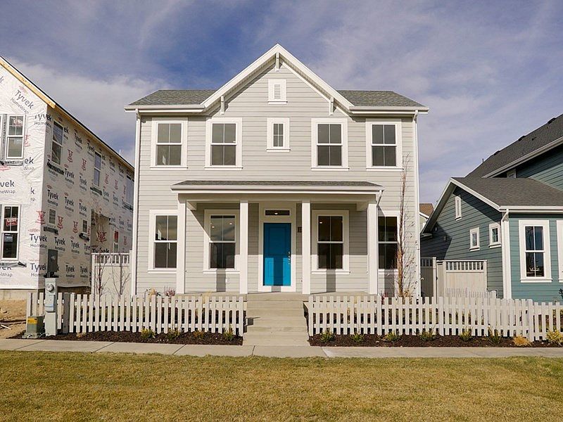 The Clayton - B Exterior