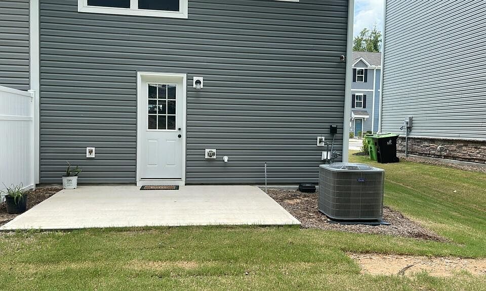 2nd image of 1540 Indigo Creek Dr