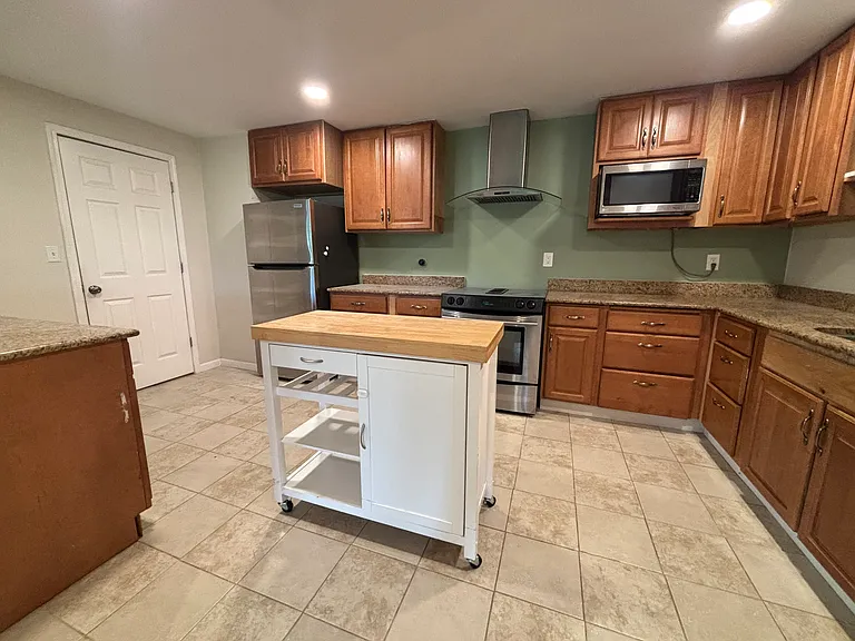 4502 E Bay Dr NW #B — Photo 4