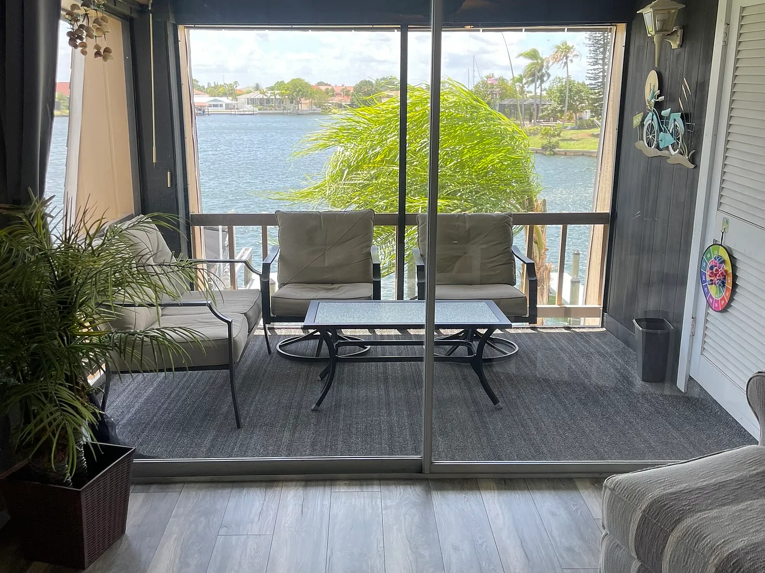 Apollo Beach Blvd, Apollo Beach — Photo 1