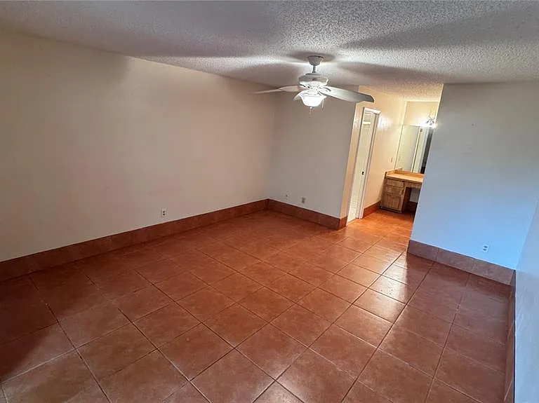 2657 Exuma Way — Photo 10