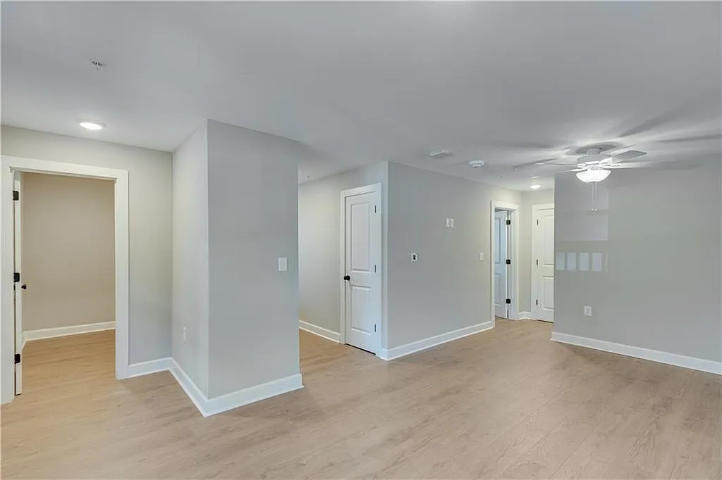 1 bed, 1.0 bath, 636 sqft, $1,250 — Photo 3