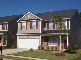 8639 Earthenware Dr, Charlotte, NC 28269