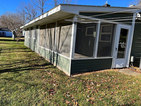 2nd image of 801 Blackhawk Blvd