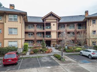 1000 Cabin Creek Ln SW APT C305, Issaquah, WA 98027