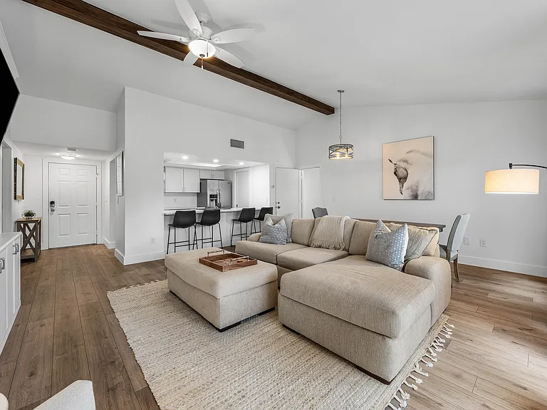 11863 Wimbledon Cir #504 — Photo 6
