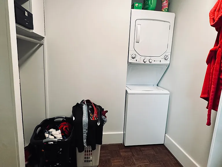 Large Closet w/Stacked Washer/Dryer