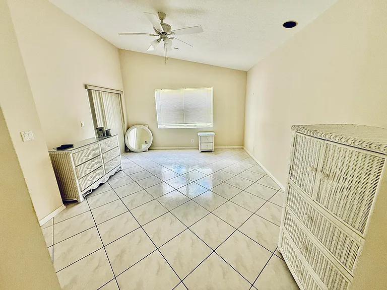10921 Royal Caribbean Cir — Photo 17
