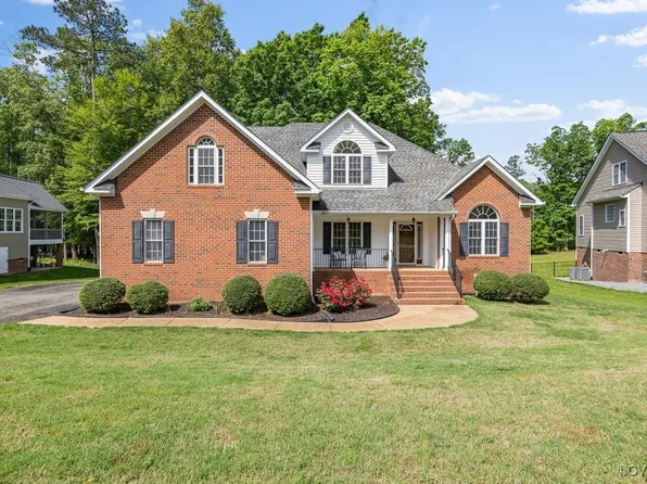 9118 Penny Bridge Ct, Midlothian, VA 23112