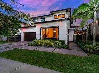 15982 SW 136th Ter, Miami, FL 33196