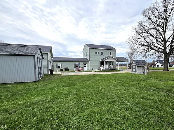 7158 New Harmony Rd, Martinsville, IN 46151