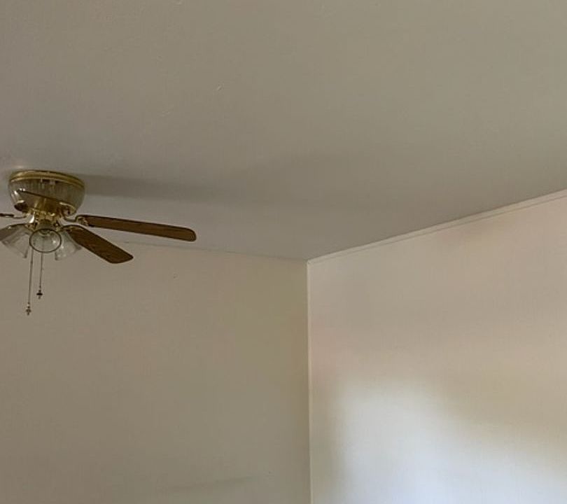 2nd image of X 206 2811 S Archer Rd #W