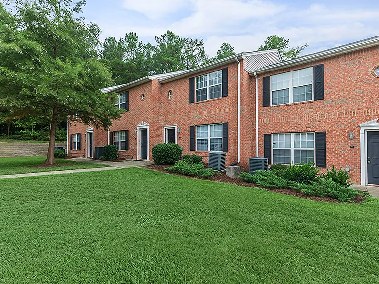 Greens of Pine Glen Apartments — Photo 20