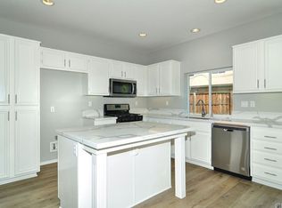 1226 Berylstone Dr, Hemet, CA 92545