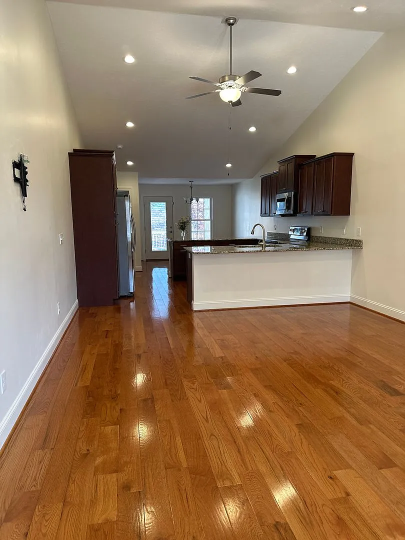 3 Bed 2 Bath Townhome Available Dec. 14th — Photo 2