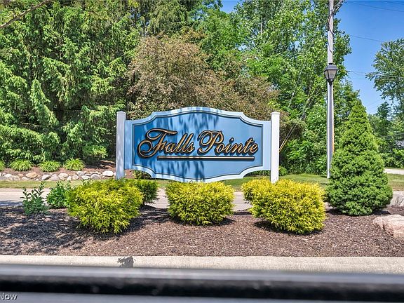3rd image of 8970 Village Ct