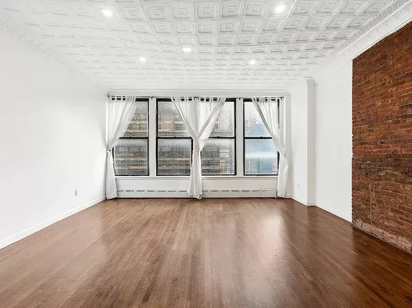 145 W 21st St APT 3, New York, NY 10011