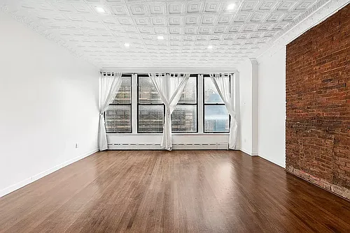 145 W 21st St #3 Photo 1