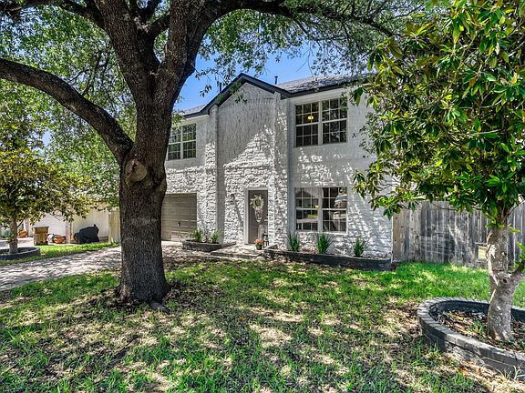 4th image of 1626 Parkfield Cir