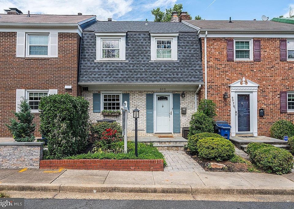 1st image of 6018 Hardwick Pl