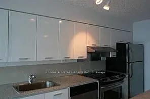 15 Singer Ct #603 — Photo 3
