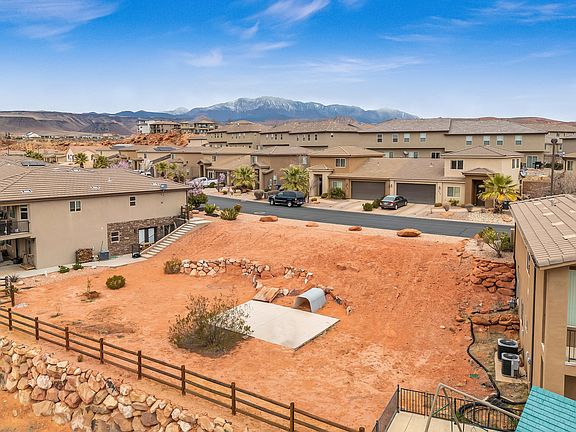 4th image of 433 N Creek Ridge Dr