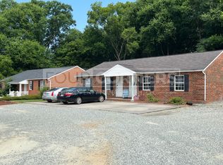Charming 2-Bedroom, 1-Bath Apartment, Graham, NC 27253