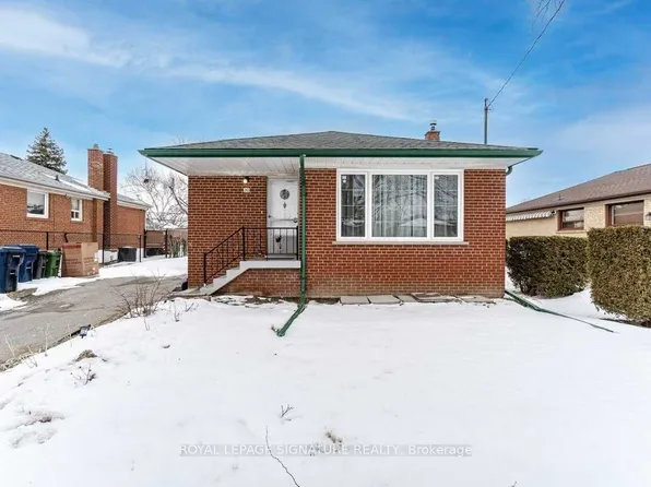 30 Gunton Dr #1, Toronto, ON M9W 3H2