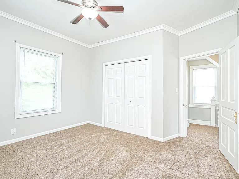 4221 Bell St — Photo 30