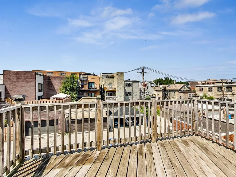 2330 N Greenview Ave #2R — Photo 19
