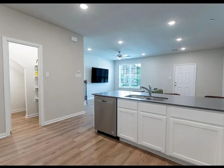 2969 Baneberry Ln — Photo 7
