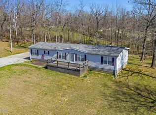 320 Johnnie Pack Rd, Brandenburg, KY 40108