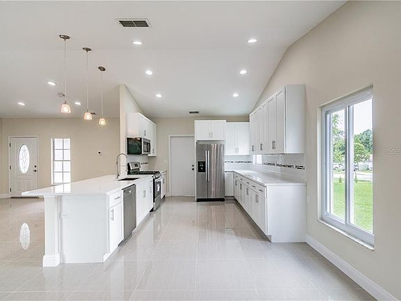 2nd image of 15925 Greater Groves Blvd