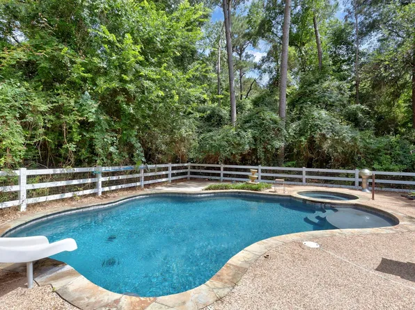 21015 Imperial Oak Dr, Magnolia, TX 77355